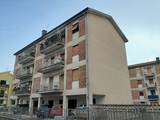 Appartamento in Vendita a Ceprano, zona Montecitorio, 59'000€