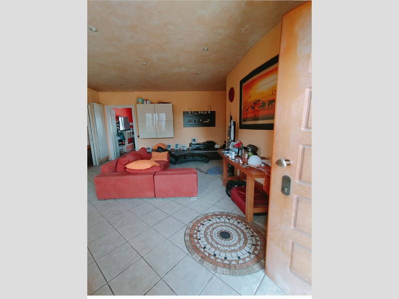 Trilocale in Vendita a Monza, 143'000€, 96 m²