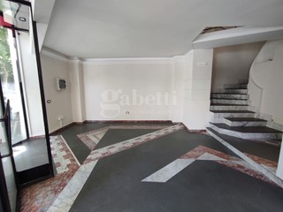 Negozio in Vendita a Termoli, 189'000€, 107 m²