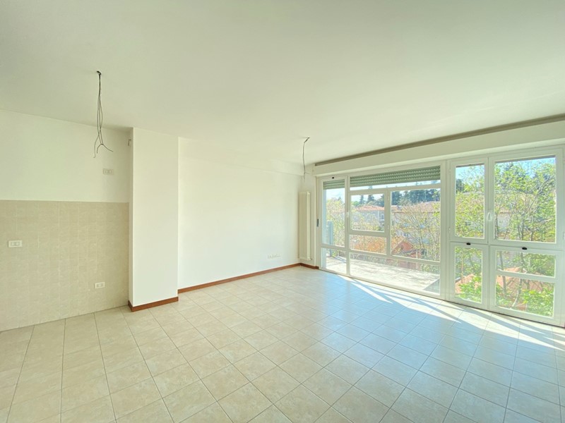 Appartamento in Vendita a Jesi, zona ZONA 1A, 159'000€, 88 m², con Box