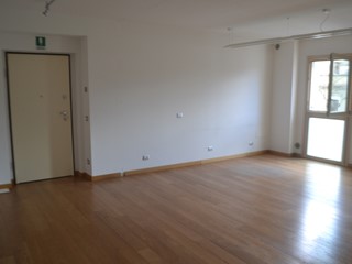 Appartamento in Vendita a Jesi, zona ZONA 1B, 170'000€, 90 m²