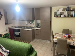 Casa Indipendente in Vendita a Minturno, zona centro storico, 40'000€, 45 m², arredato