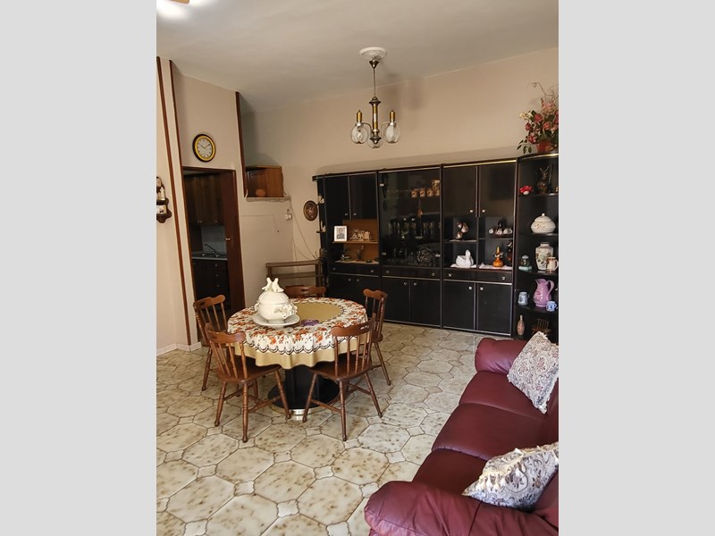 Appartamento in Affitto a Mugnano del Cardinale, 350€, arredato