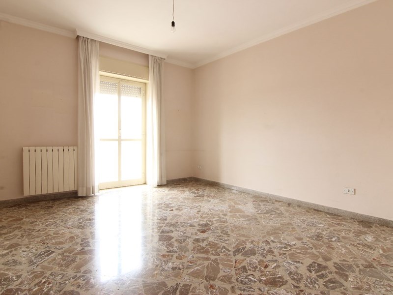 Appartamento in Vendita a Siracusa, zona via Tisia, 145'000&euro;, 143 m²