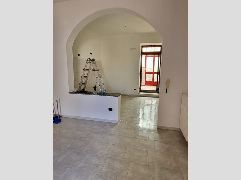Trilocale in Vendita a Baiano, zona centrale, 58'000€, 100 m²