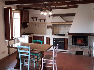 Quadrilocale in Vendita a Colle di Val D'Elsa, zona parte storica , 135'000&euro;, 70 m², arredato