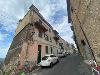 Trilocale in Vendita a Palombara Sabina, 39'000&euro;, 58 m²