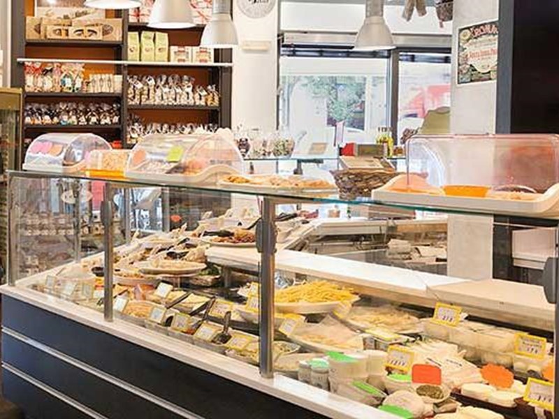 Attività commerciale in Vendita a Camaiore, 20'000&euro;, 37 m²