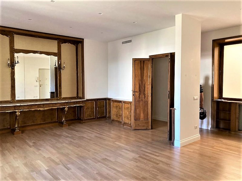 Appartamento in Affitto a Roma, zona zona trieste via ostriana, 2'290€, 170 m²