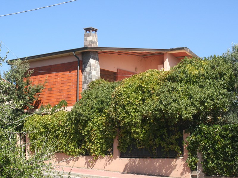 Casa Indipendente in Vendita a Cuglieri, zona abitata, 320'000€, 200 m², arredato