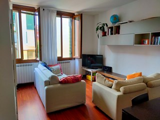 Trilocale in Vendita a Venezia, zona Giudecca , 320'000€, 75 m²