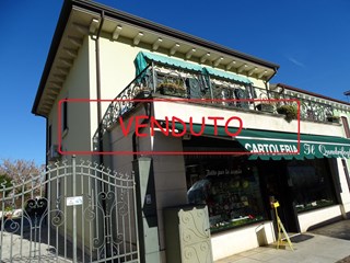 Casa Indipendente in Vendita a Colognola ai Colli, zona centro, 330'000€, 350 m²