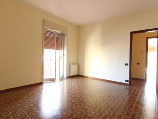 Appartamento in Vendita a Siracusa, zona via Pitia, 138'000&euro;, 170 m²