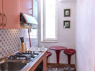 Appartamento in Vendita a Roma, zona San Lorenzo, 290'000€, 60 m²