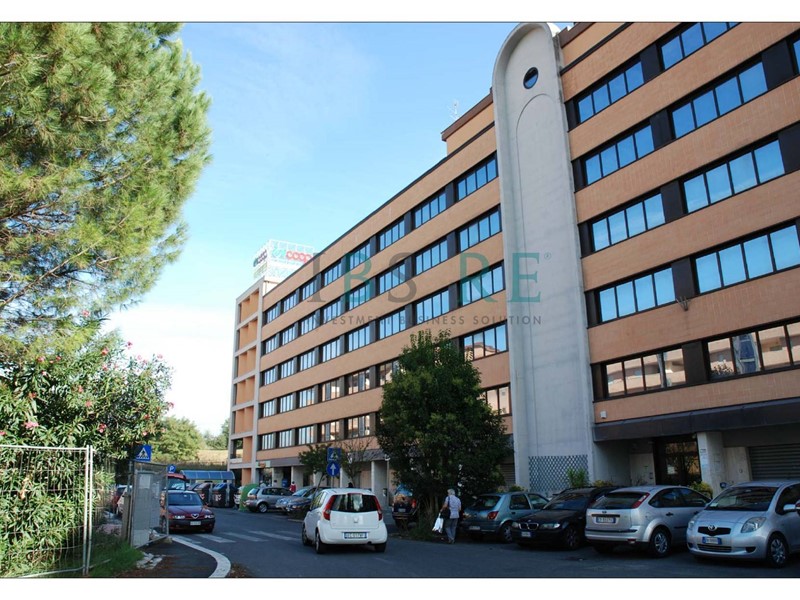 Ufficio in Affitto a Roma, zona Nuovo Salario, 4'500€, 529 m²