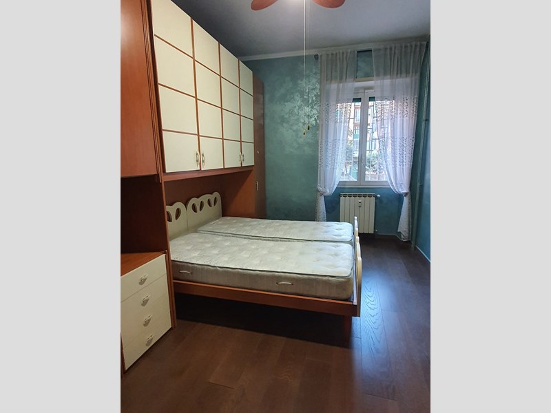 Stanza in Affitto a Roma, zona Cinecittà , 450€, 80 m², arredato