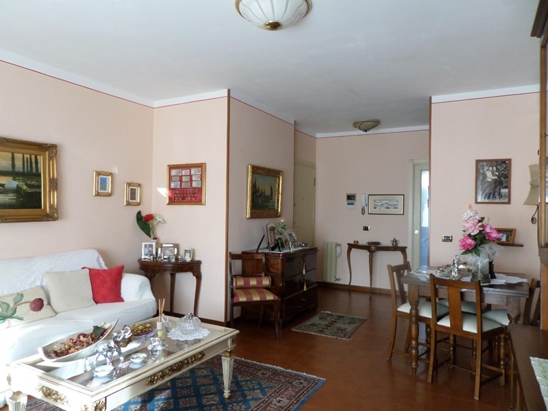 Appartamento in Vendita a San Miniato, zona San Miniato Basso, 299'000€, 123 m², con Box