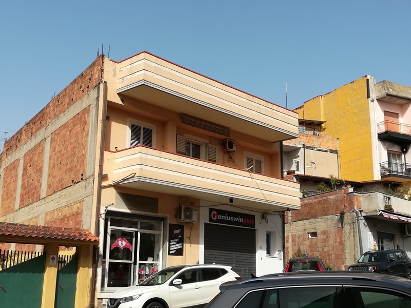 Casa Indipendente in Vendita a Gioia Tauro, zona Via francesco tripodi , 182'000€, 300 m²