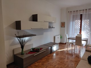 Appartamento in Affitto a Roma, zona baldovinetti tintoretto laurentina, 950€, arredato