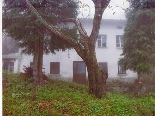 Casa Indipendente in Vendita a Drenchia, zona Clabuzzaro, 18'000€, 200 m²