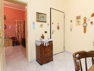 Trilocale in Vendita a Siracusa, zona Piazza Santa Lucia, 85'000&euro;, 117 m²