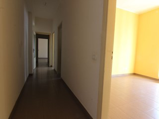 Trilocale in Vendita a Siracusa, zona Corso Gelone, 115'000&euro;, 100 m²