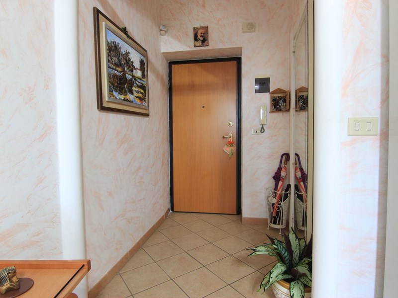Trilocale in Vendita a Siracusa, zona viale Santa Panagia, 83'000&euro;, 100 m²