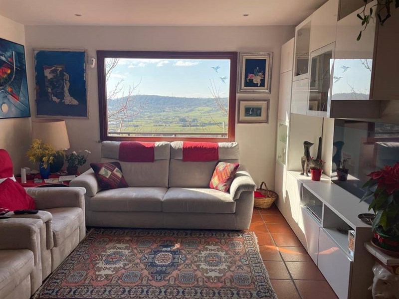 Villetta a schiera in Vendita a Campagnano di Roma, zona Roma, 195'000€, 190mq. commerciali 1.200mq.esterni