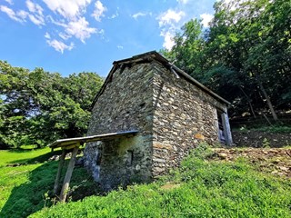 Rustico in Vendita a Cosio Valtellino, zona Piagno, 50'000€, 120 m²