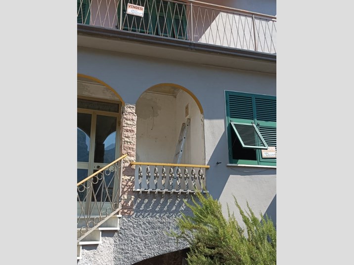 Casa Semi Indipendente in Vendita a Fivizzano, zona Monzone alto, 50'000€, 120 m²