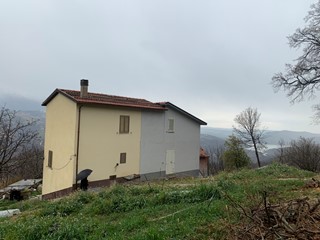 Casa Semi Indipendente in Vendita a Gessopalena, 25'000€, 