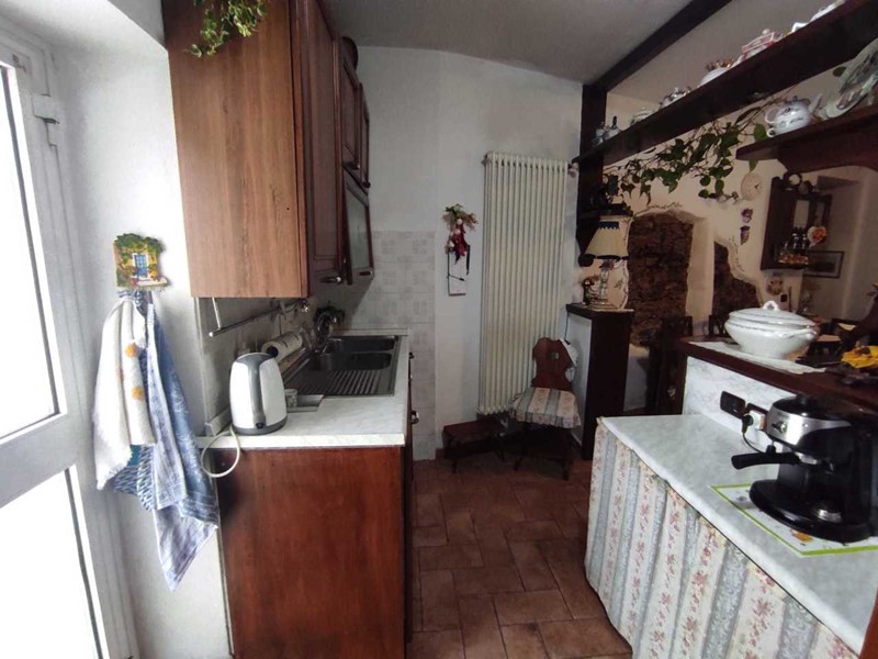 Casa Semi Indipendente in Vendita a Fosdinovo, zona Tendola, 165'000€, 93 m²