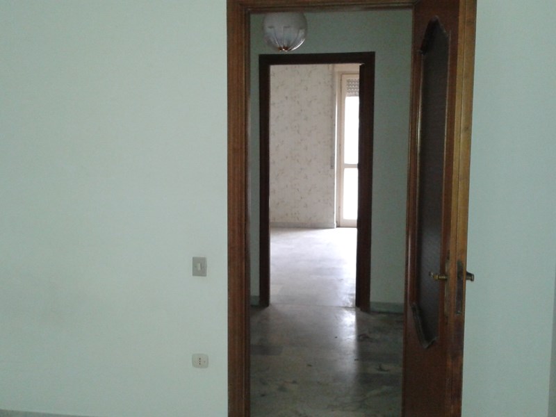 Appartamento in Vendita a Foggia, zona Via Vittime Civili-Marcelline, 169'000&euro;, 146 m²