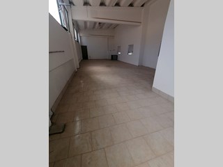 Capannone in Vendita a Nocera Superiore, zona COMMERCIALE /ARTIGIANALE, 700'000€, 650 m²