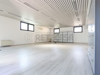 Immobile commerciale in Affitto a Arcugnano, 1'150€, 119 m²