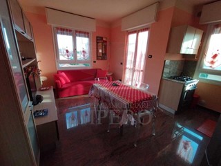 Bilocale in Vendita a Bordighera, 216'000€, 65 m²