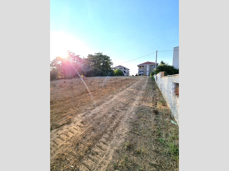 Terreno industriale in Vendita a Pescara, 255'000&euro;, 1700 m²