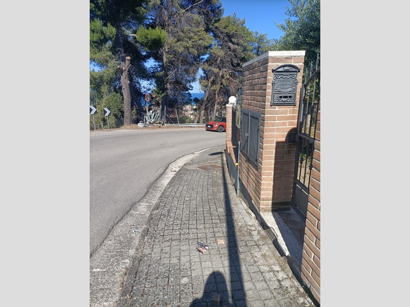 Casa Indipendente in Vendita a San Benedetto del Tronto, 320'000€, 235 m², con Box