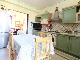 Villa in Vendita a Siracusa, zona Citta' Giardino, 265'000&euro;, 255 m²