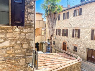 Casa Semi Indipendente in Vendita a Marsciano, 115'000€, 340 m², con Box