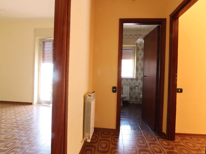 Appartamento in Vendita a Siracusa, zona via Pitia, 138'000&euro;, 170 m²