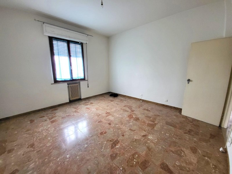 Quadrilocale in Vendita a Altopascio, 55'000€, 85 m², con Box