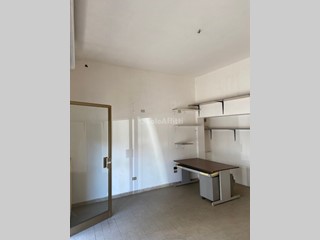 Capannone in Affitto a Modena, 550&euro;, 35 m²
