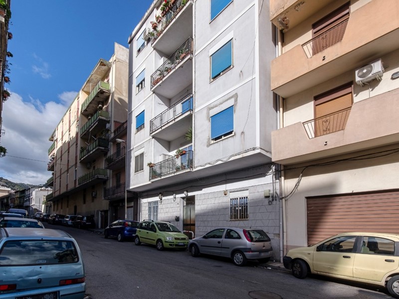 Trilocale in Vendita a Messina, 62'000€, 75 m²