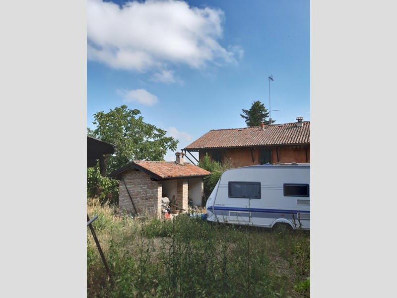 Casa Indipendente in Vendita a Volpeglino, 220'000€, 300 m²