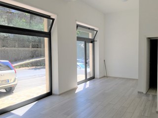 Immobile commerciale in Affitto a Anagni, 490€, 40 m²