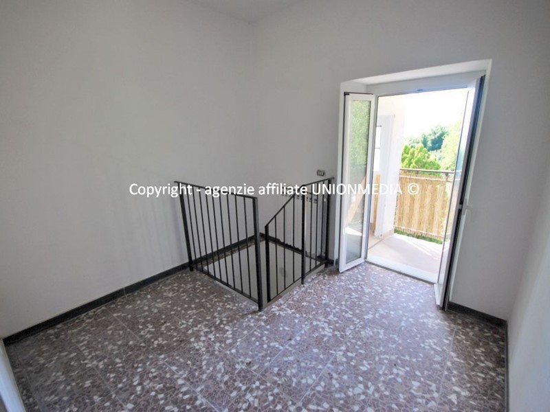 Casa Indipendente in Vendita a Fosdinovo, zona Canepari, 60'000€, 90 m²