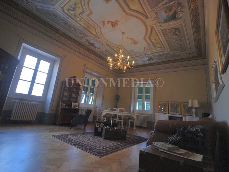 Appartamento in Vendita a Sarzana, 550'000€, 220 m²