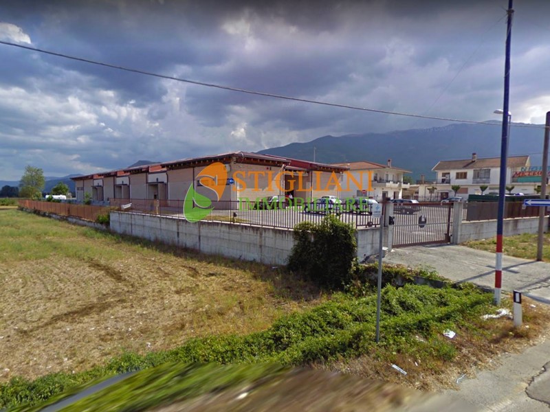 Immobile commerciale in Vendita a San Massimo, zona Strada Provinciale, 1060 m²