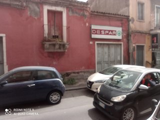 Immobile commerciale in Vendita a Catania, 110'000€, 400 m²